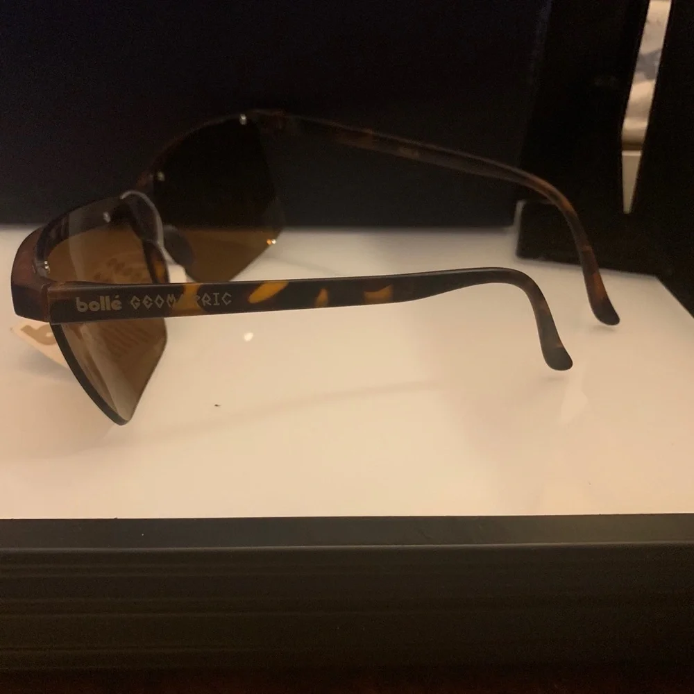 Bolle geometric‎ brown tortoise sunglasses